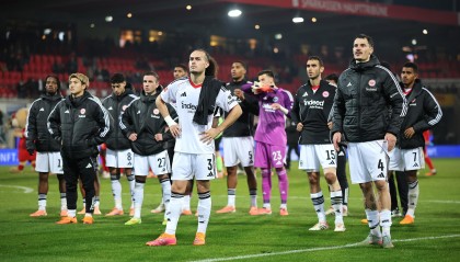 开云官网-在斯图加特的过山车式失利