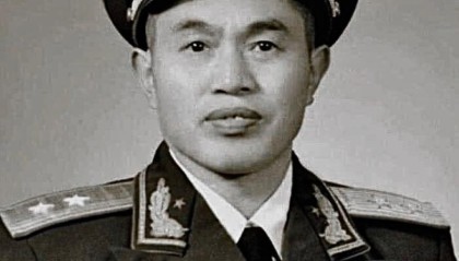 开云体育-毛主席下令“丢卒保车”保全大局，皮定均率七千将领甘愿当小卒