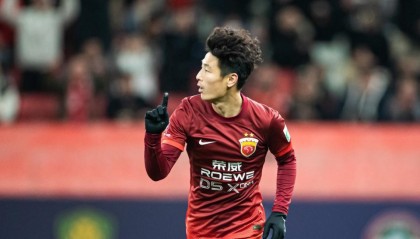 开云体育-武磊满血复活！8分钟双响，498天第一次，35岁迎来第二春