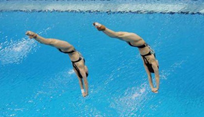 开云官网-25日看点：跳水举重冲击冠军 郎门女将初试身手