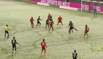 开云体育-【德甲】莱万破门萨内造2球 拜仁两度落后2球3比3平